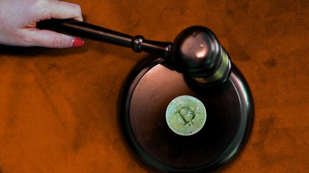 cryptocurrency baned in pakistan